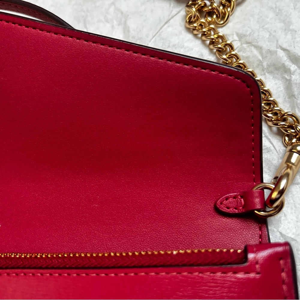 NWT- COACH Red Smooth calf Leather Envelope Wristlet Clutch or crossbody - Picture 8 of 10